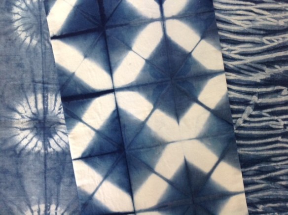 Indigo-dyed tableware: placemats and runner