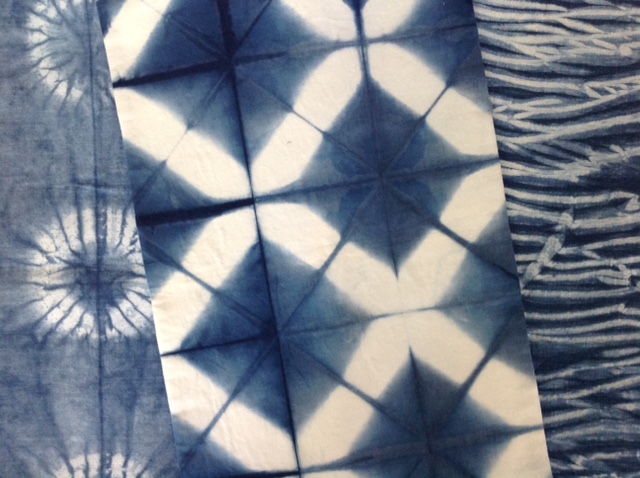 Indigo-dyed tableware: placemats and runner