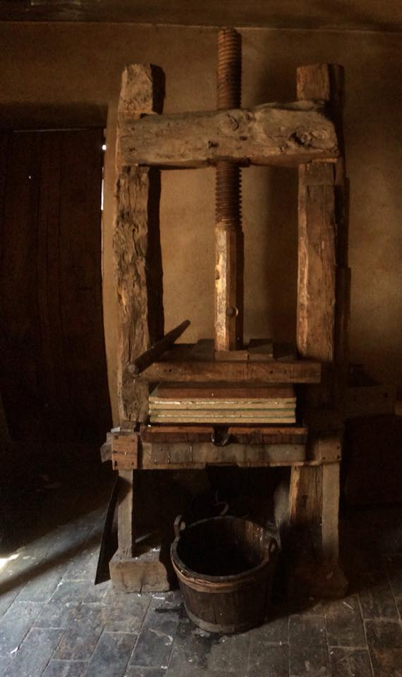 42203308_2427531437274011_6706107295400460288_n