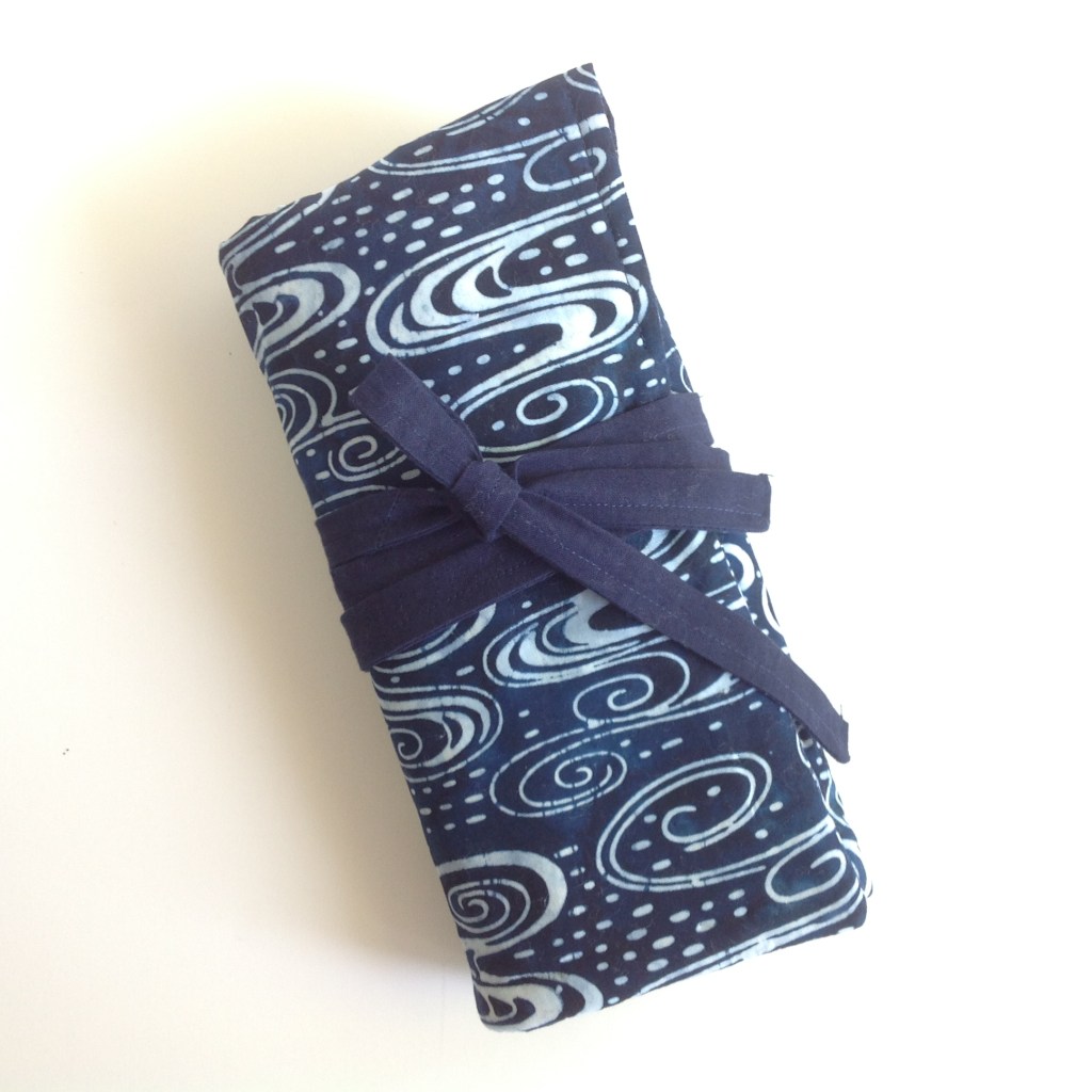 Obi sash compliments the Japanese theme.